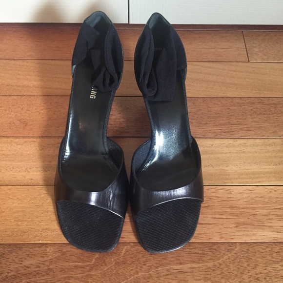 VINTAGE HELMUT LANG LEATHER HEELS - Picture 4 of 10